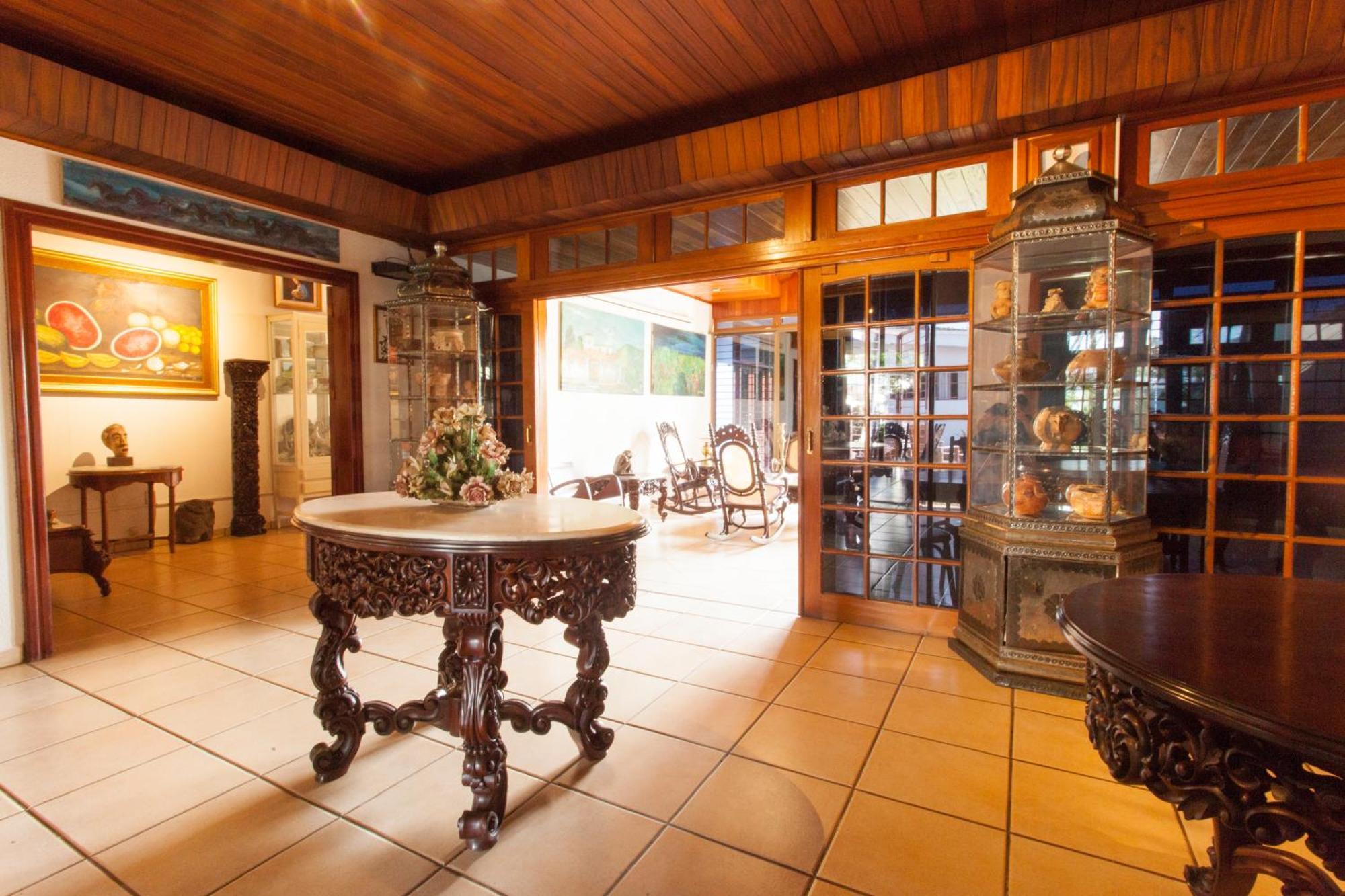 La Del Arcangel Bed & Breakfast Managua