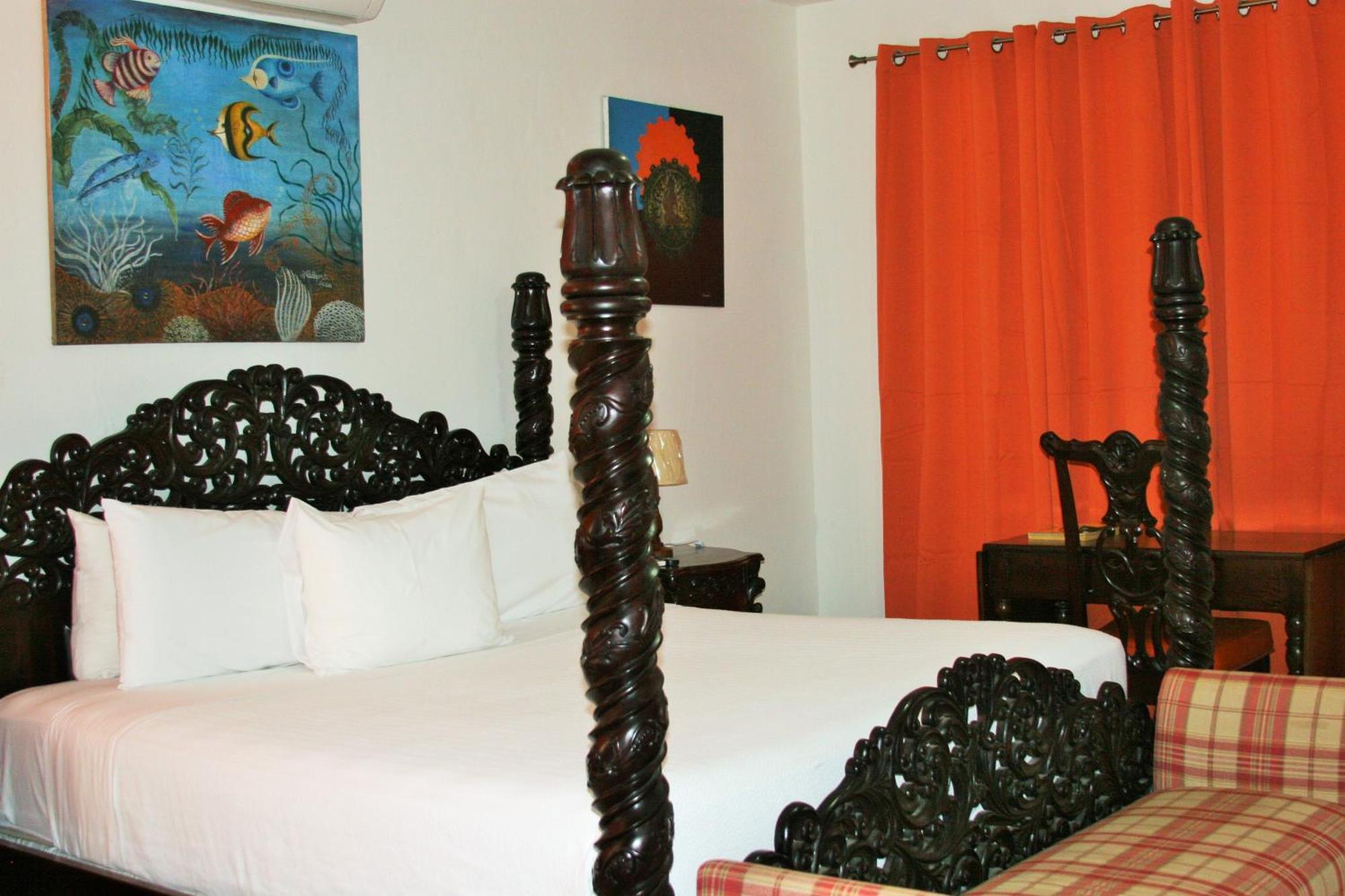 La Del Arcangel Bed & Breakfast 4*