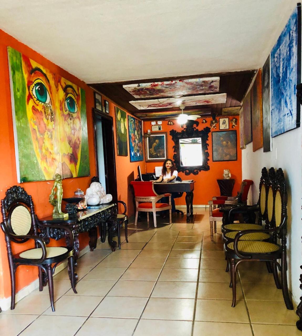 La Del Arcangel 4* Managua